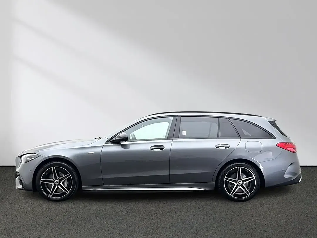 Mercedes-Benz C 300 AMG Night - Thumbnail 2