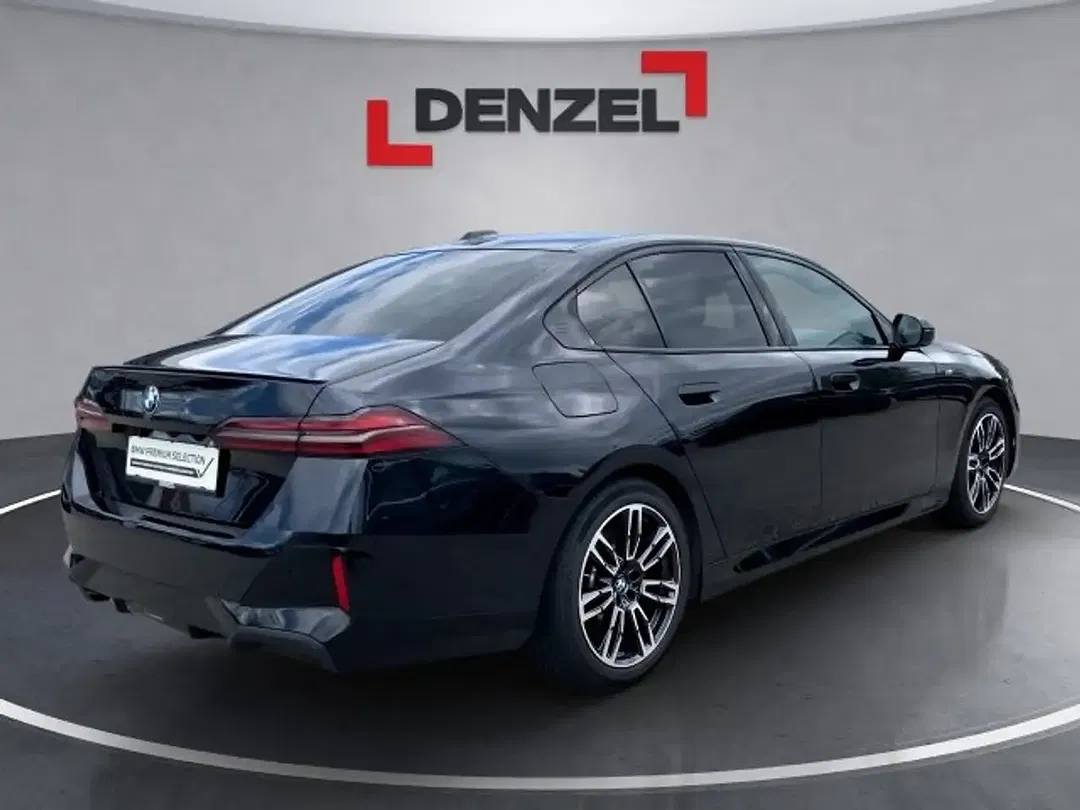 BMW 520 xDrive - Thumbnail 4