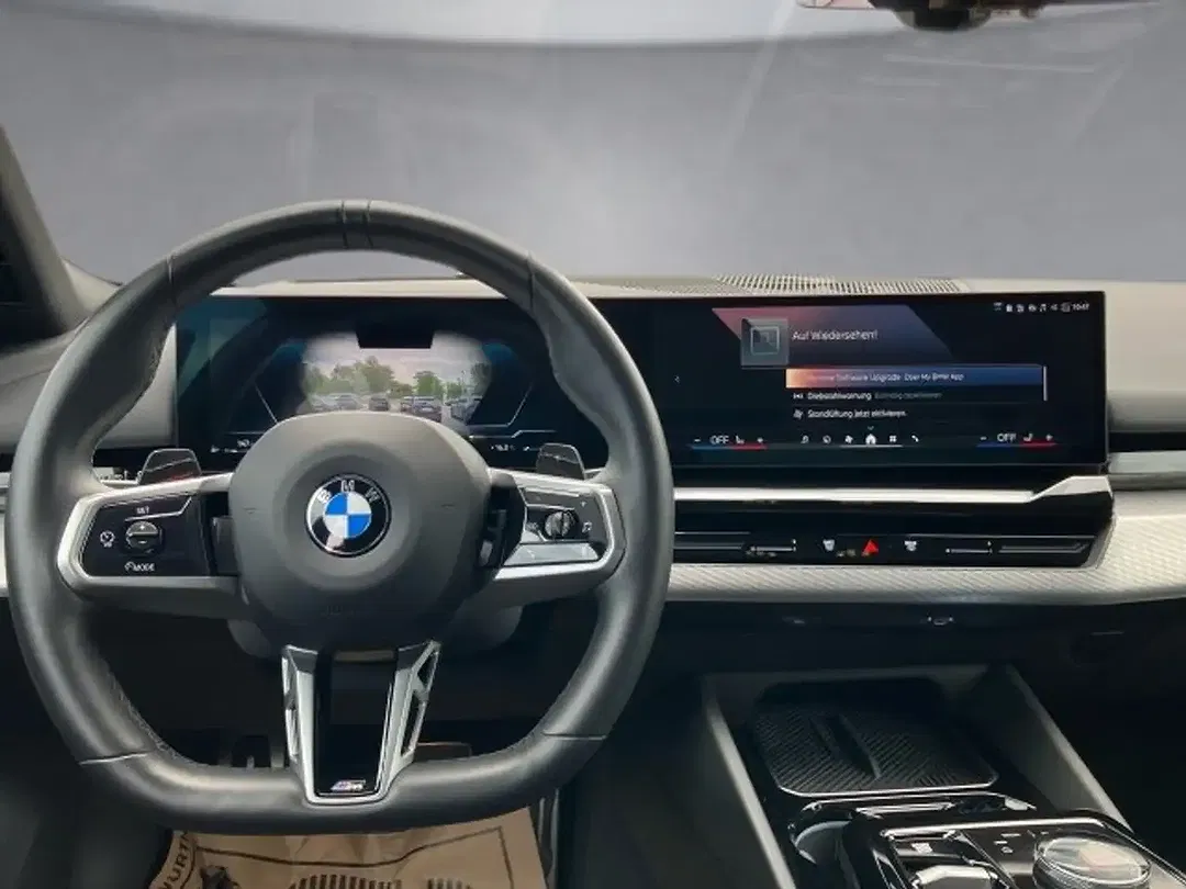 BMW 520 xDrive - Thumbnail 9