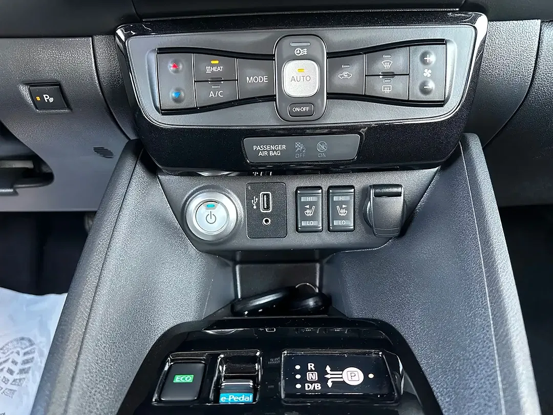 Nissan Leaf N-Connecta - Thumbnail 14