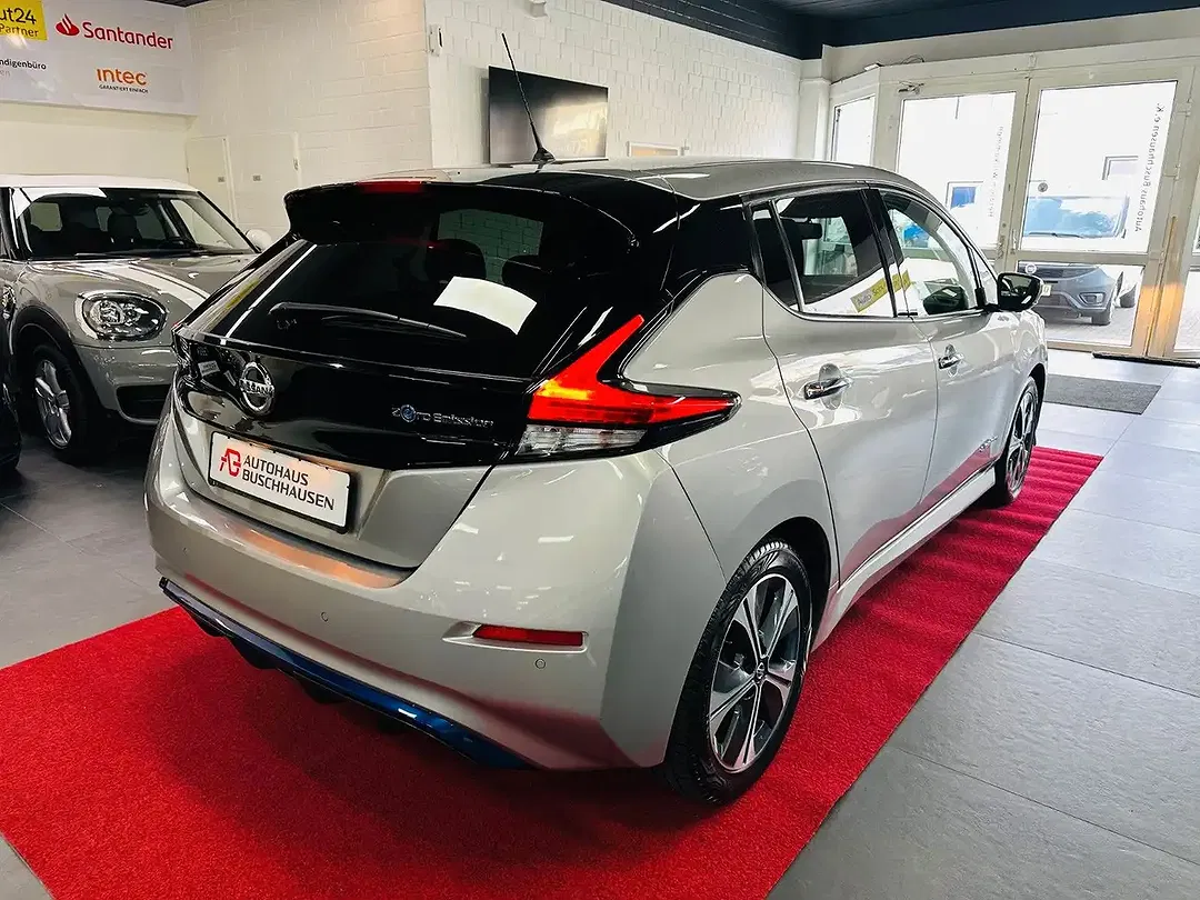 Nissan Leaf N-Connecta - Thumbnail 4