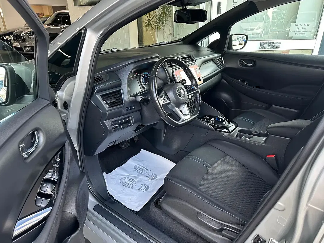 Nissan Leaf N-Connecta - Thumbnail 9