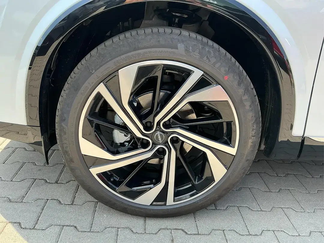 Nissan Qashqai Tekna+ - Thumbnail 10