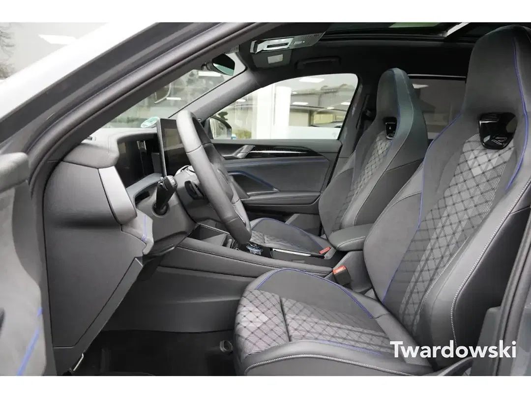 Volkswagen Tayron eHybrid R-Line - Thumbnail 13