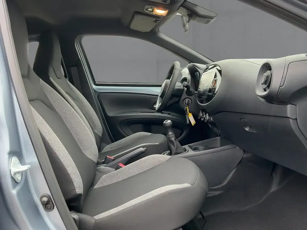 Toyota Aygo X - Thumbnail 12