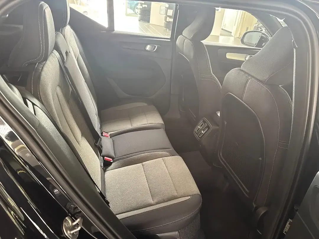 Volvo XC40 B3 Core - Thumbnail 10