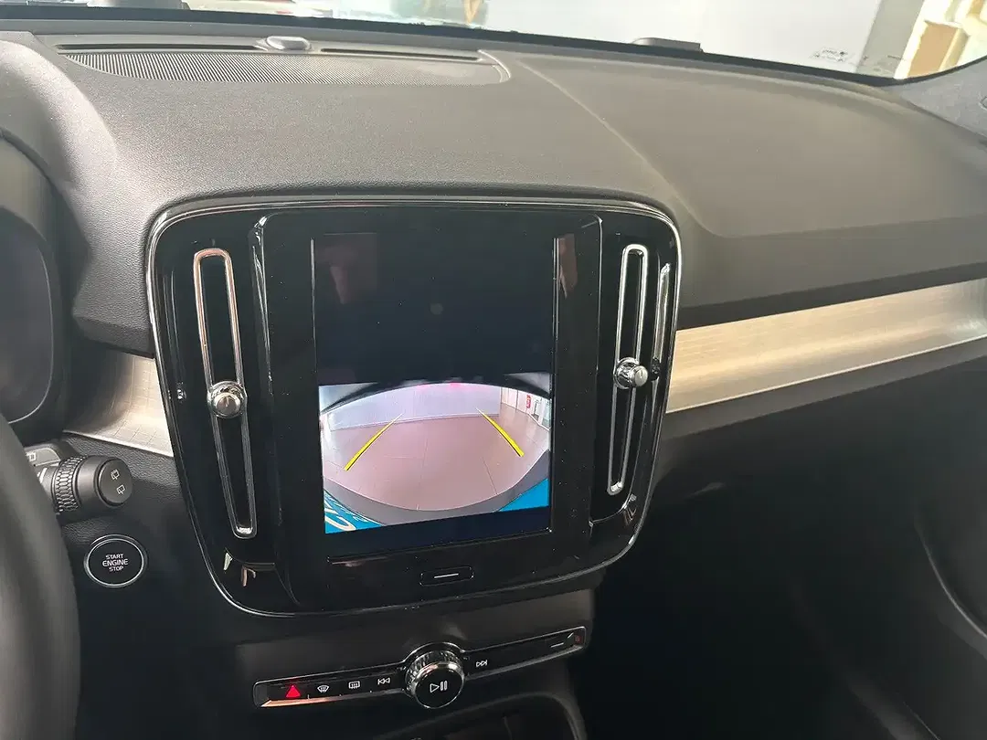 Volvo XC40 B3 Core - Thumbnail 13