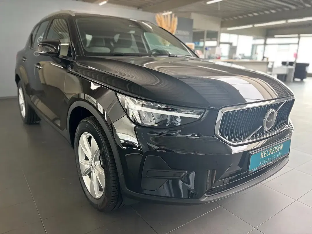 Volvo XC40 B3 Core - Thumbnail 3