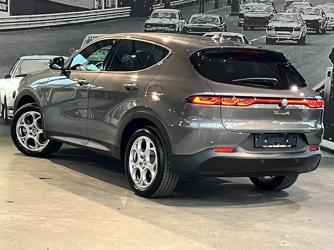 Alfa Romeo Tonale 1.3 VGT PHEV Q4 Sprint - Thumbnail 3