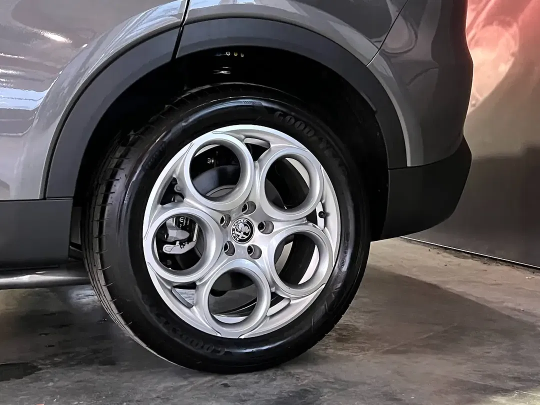Alfa Romeo Tonale 1.3 VGT PHEV Q4 Sprint - Thumbnail 9
