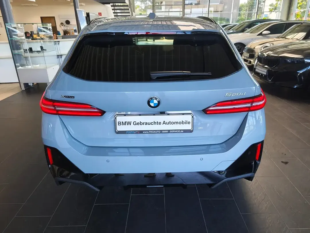 BMW 520 Touring M Sport - Thumbnail 5