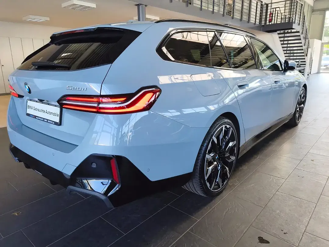BMW 520 Touring M Sport - Thumbnail 7