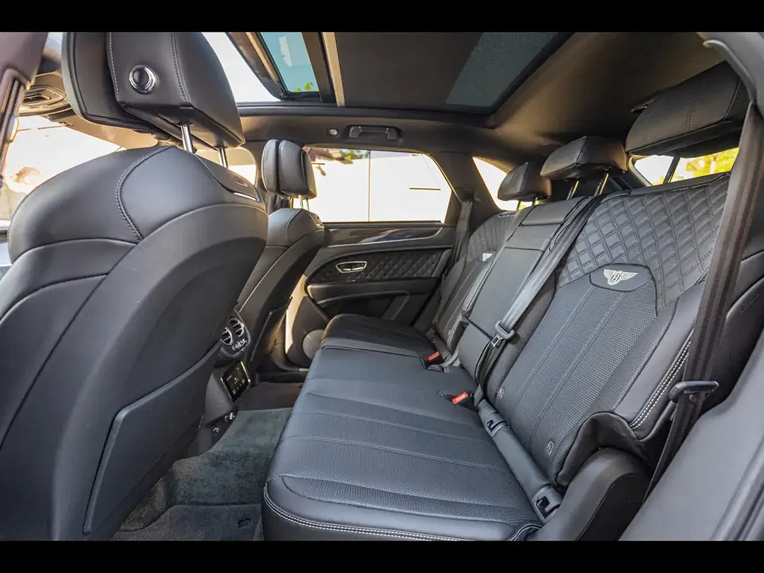 Bentley Bentayga 4.0 V8 Mulliner - Thumbnail 13