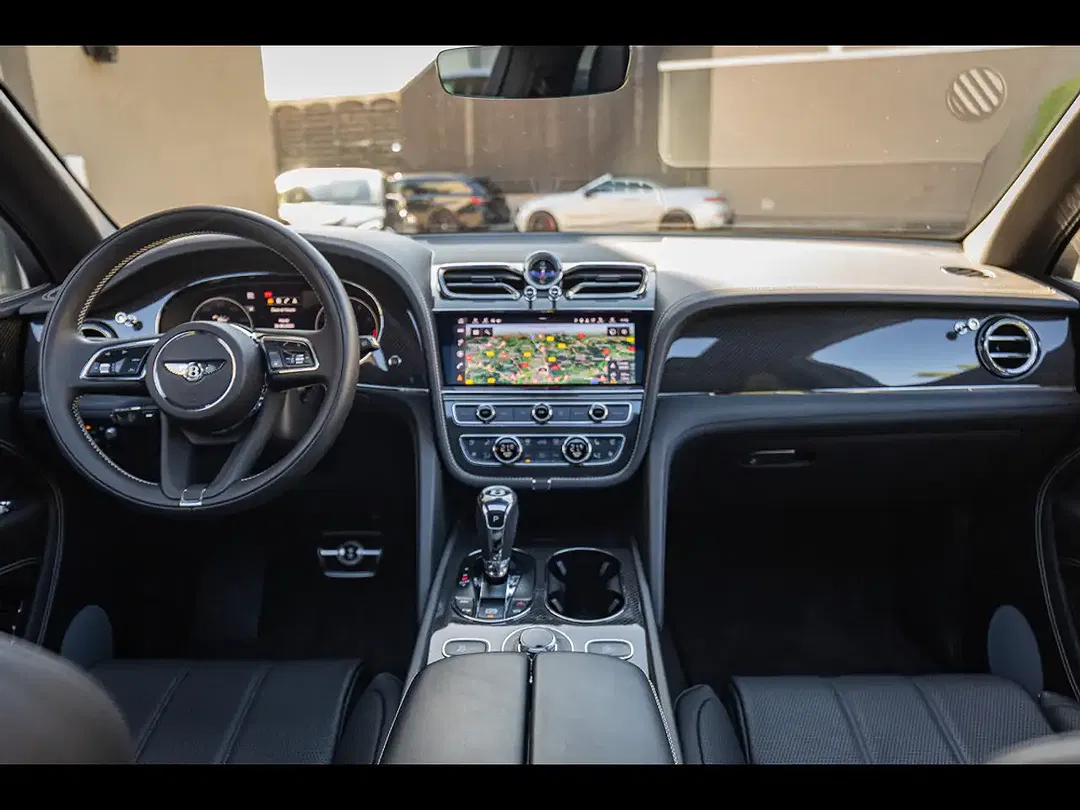 Bentley Bentayga 4.0 V8 Mulliner - Thumbnail 14