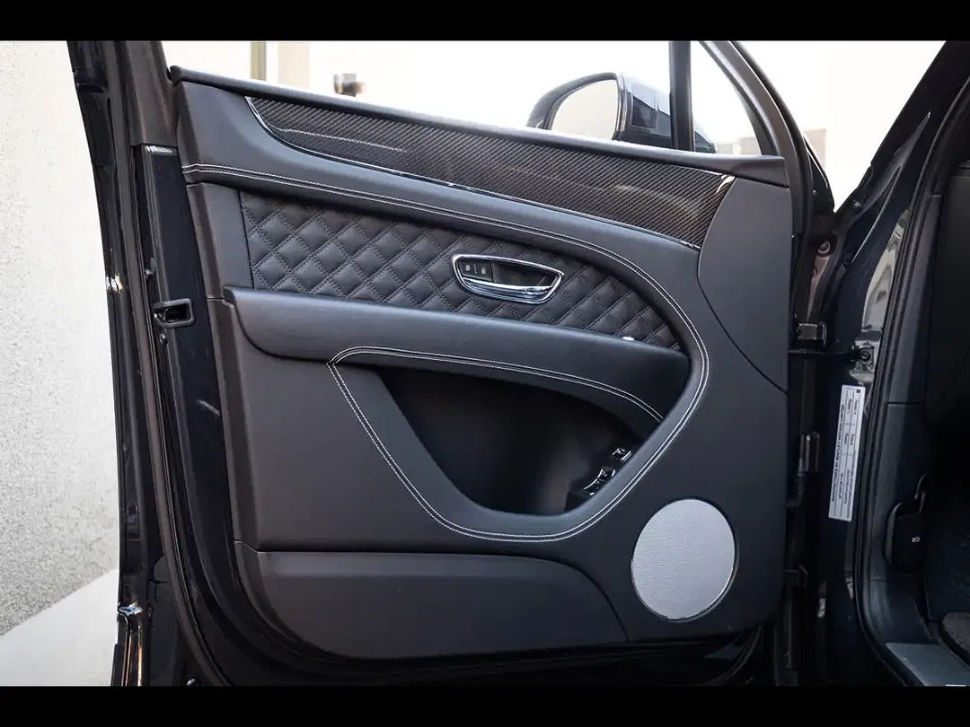 Bentley Bentayga 4.0 V8 Mulliner - Thumbnail 9