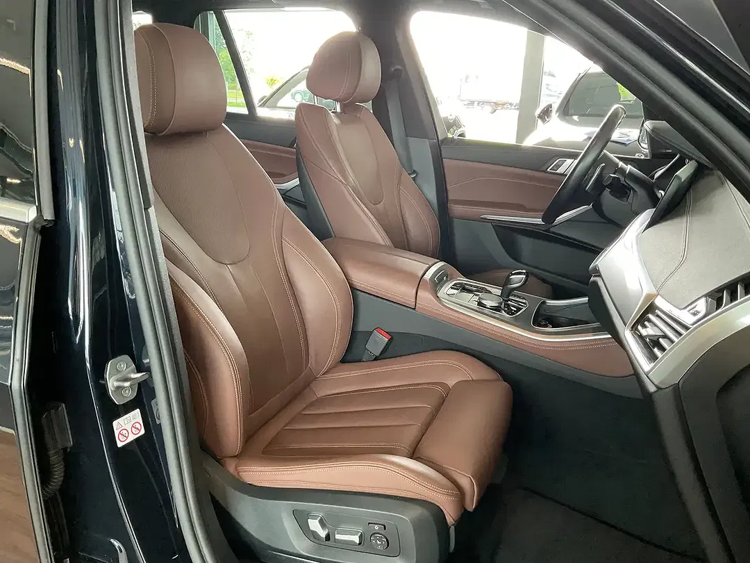 BMW X5 M - Thumbnail 6