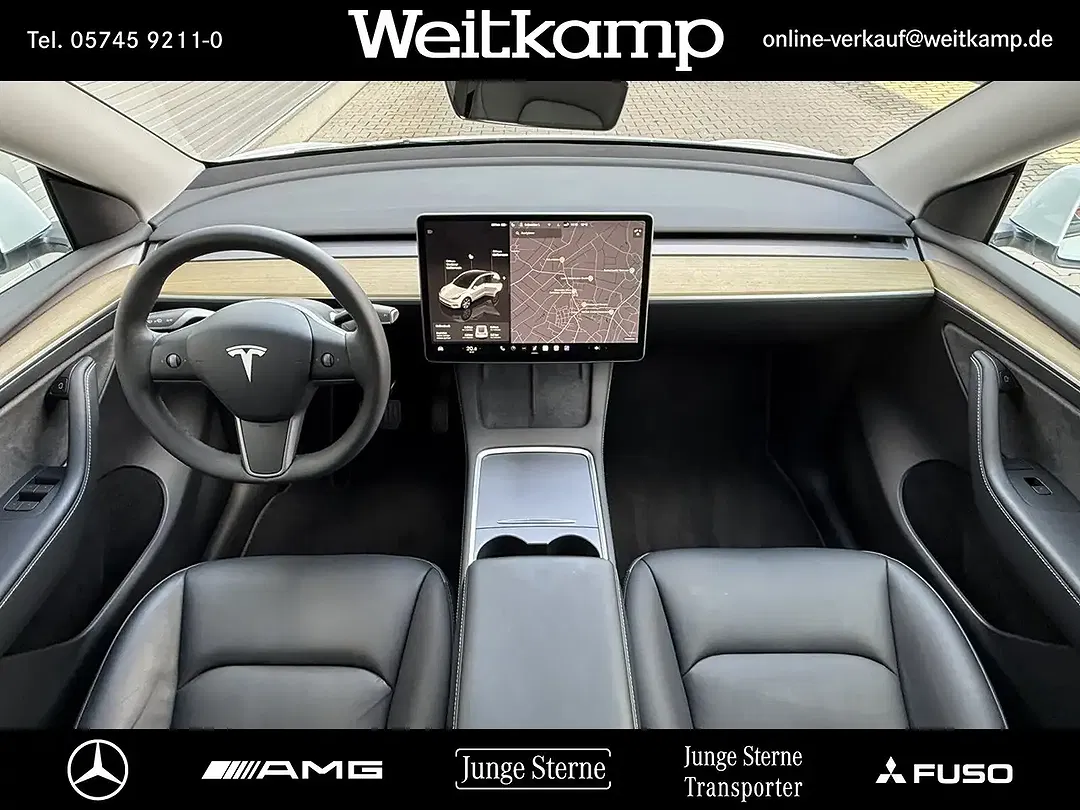 Tesla Model Y RWD - Thumbnail 12