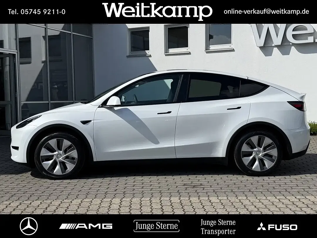Tesla Model Y RWD - foto 2