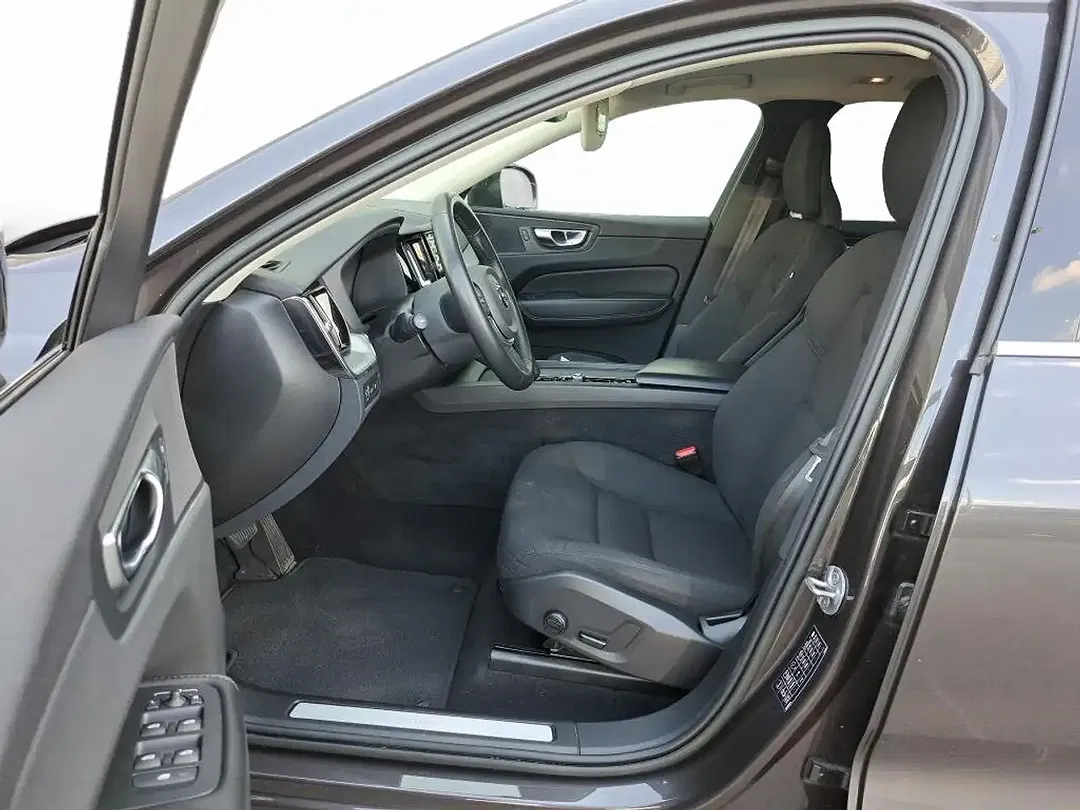 Volvo XC60 T6 PHEV Inscription - Thumbnail 6