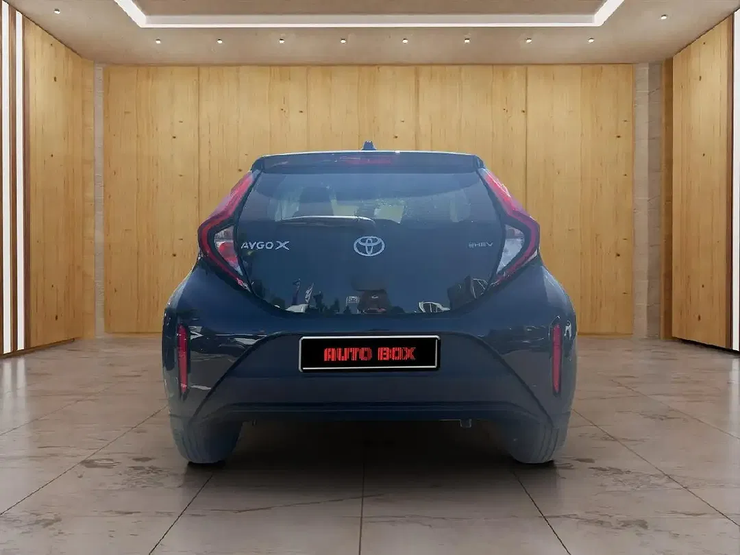Toyota Aygo Hybrid Active - Thumbnail 6