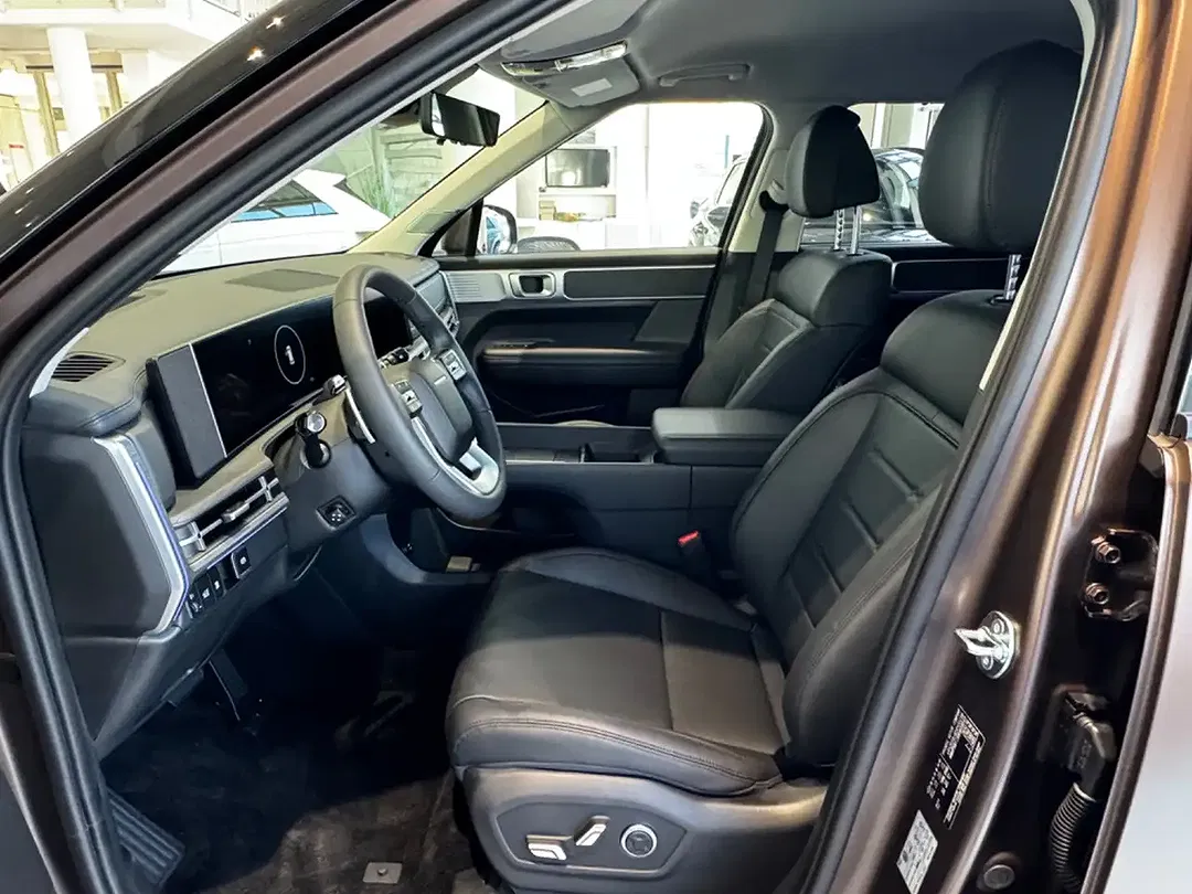 Hyundai SANTA FE Hybrid Intro - Thumbnail 7