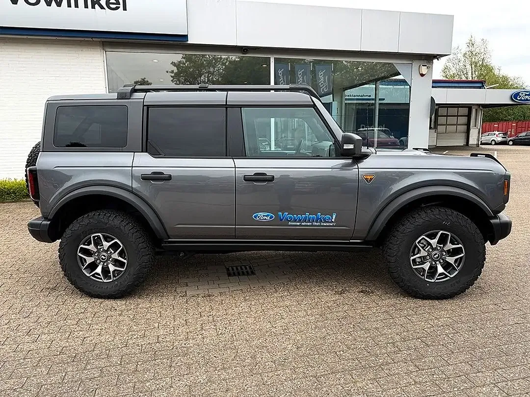 Ford Bronco e-4WD - Thumbnail 13