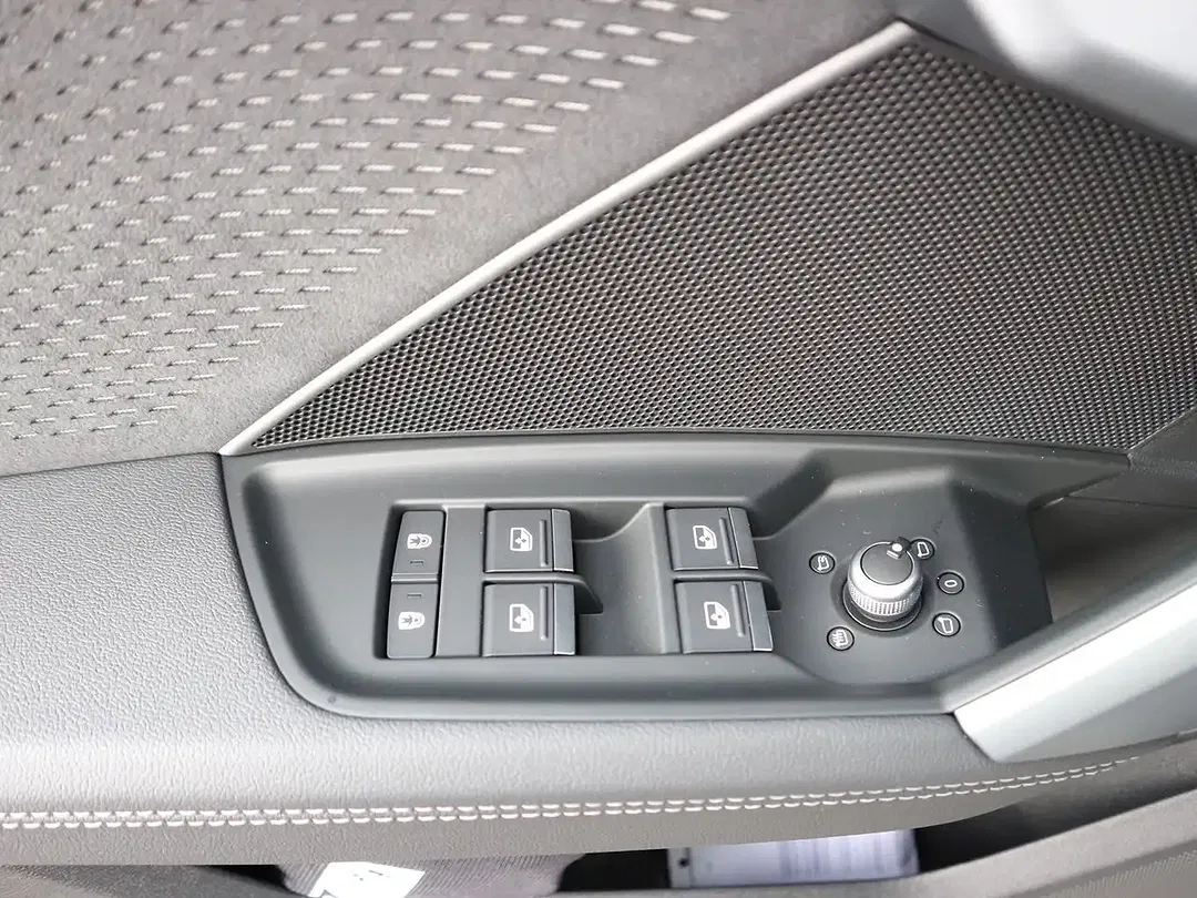 Audi A3 TFSI e S tronic S line - Thumbnail 9