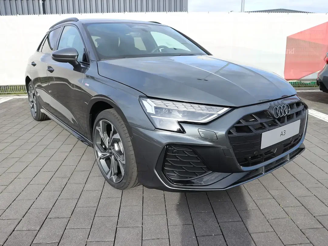 Audi A3 TFSI e S tronic S line - Afbeelding 1