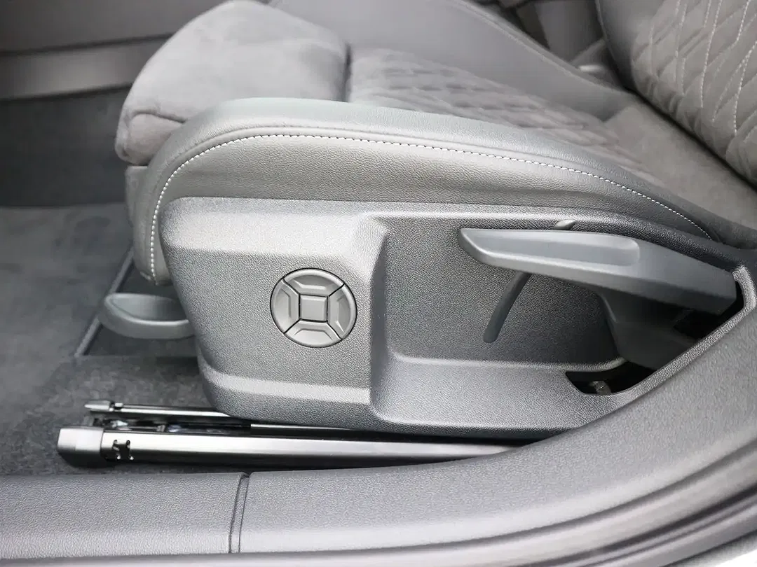 Audi A3 TFSI e S tronic S line - Thumbnail 7
