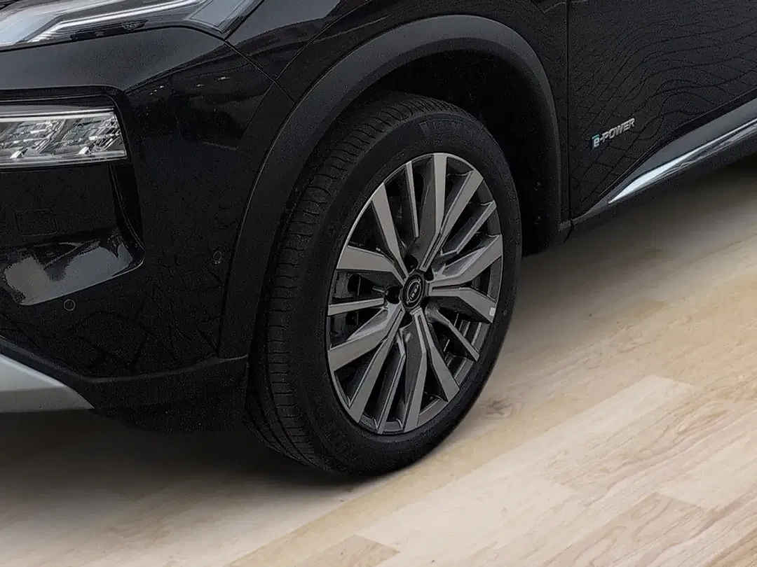 Nissan X-Trail 1.5 e-Power e-4ORCE Tekna - Thumbnail 9