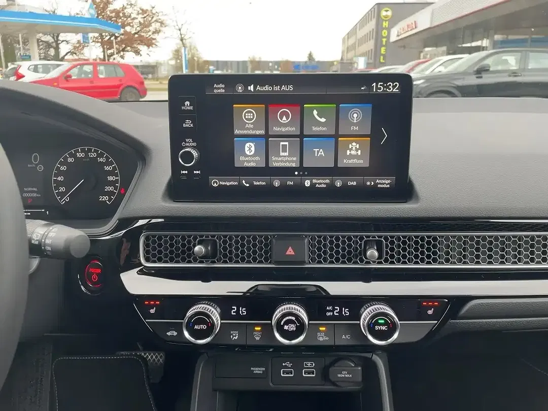 Honda Civic 2.0 e:HEV Elegance - Thumbnail 11