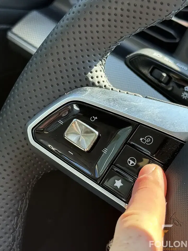 MG MGS9 1.5 Turbo PHEV Premium - Thumbnail 17