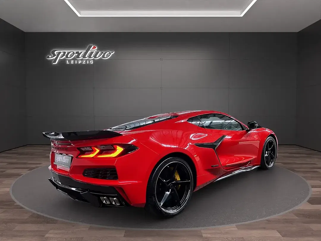 Corvette C8 E-Ray Coupe 3LZ - Thumbnail 7