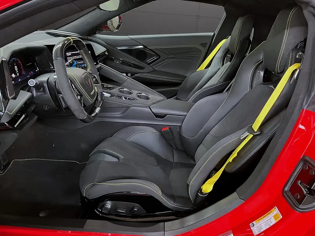 Corvette C8 E-Ray Coupe 3LZ - Thumbnail 9