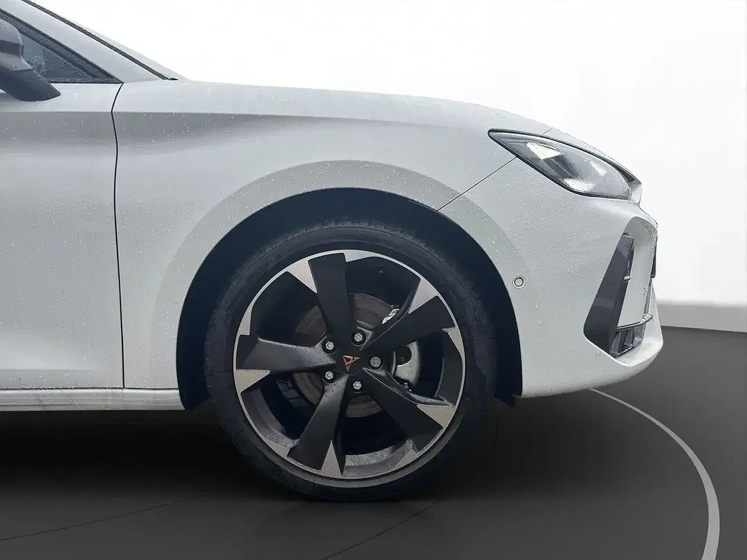 CUPRA Leon 1.5 eTSI Sportstourer - Thumbnail 12