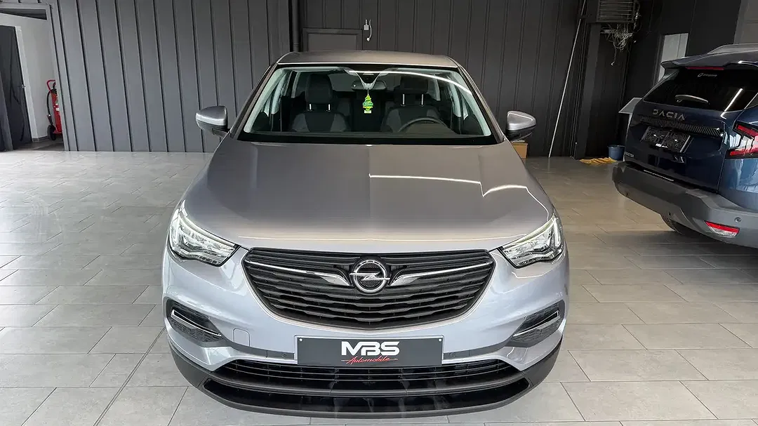 Opel Grandland X - Thumbnail 3