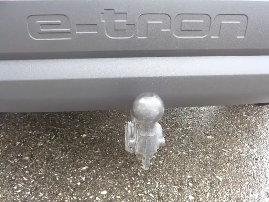 Audi Q4 e-tron 40 Matrix LED - Thumbnail 12