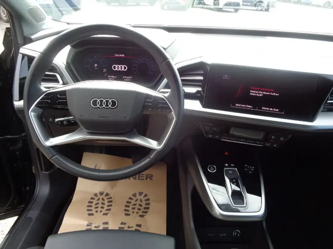 Audi Q4 e-tron 40 Matrix LED - Thumbnail 15