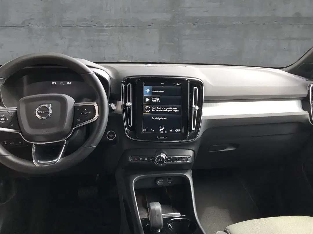 Volvo XC40 T4 PHEV Plus Bright - Thumbnail 10