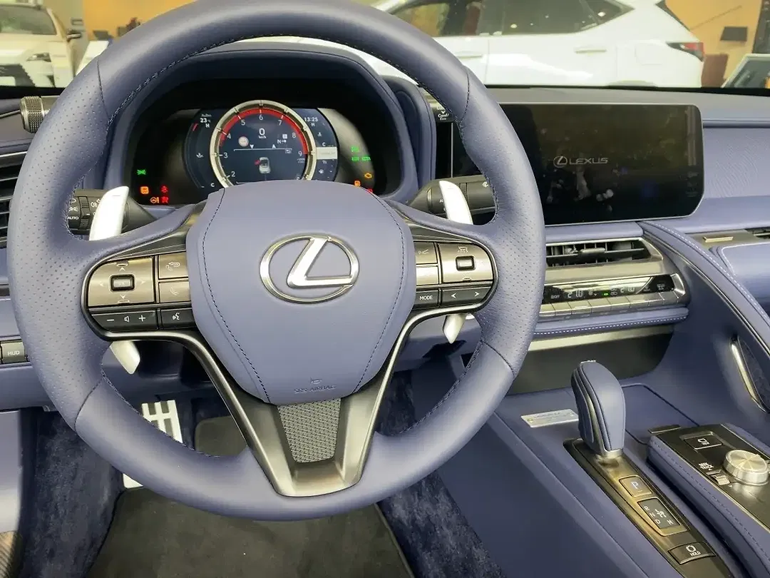 Lexus LC 500 Cabriolet Ultimate Edition - Thumbnail 12