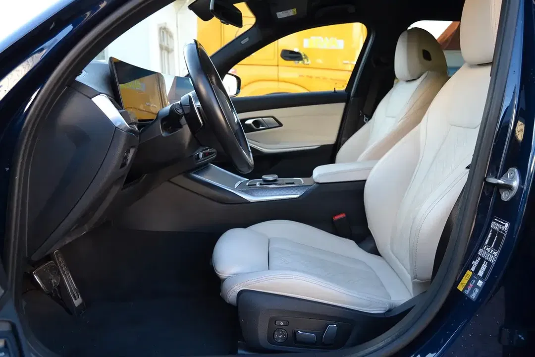 BMW 330 xDrive M Sport - Thumbnail 10