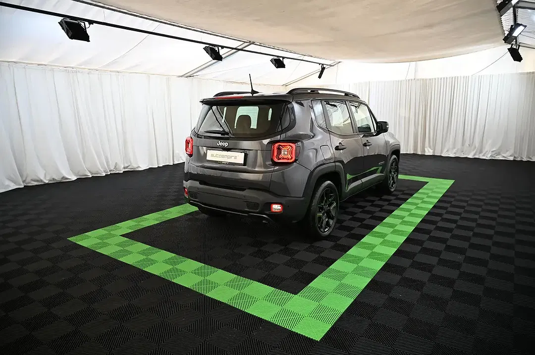 Jeep Renegade 1.5 e-Hybrid - Thumbnail 4