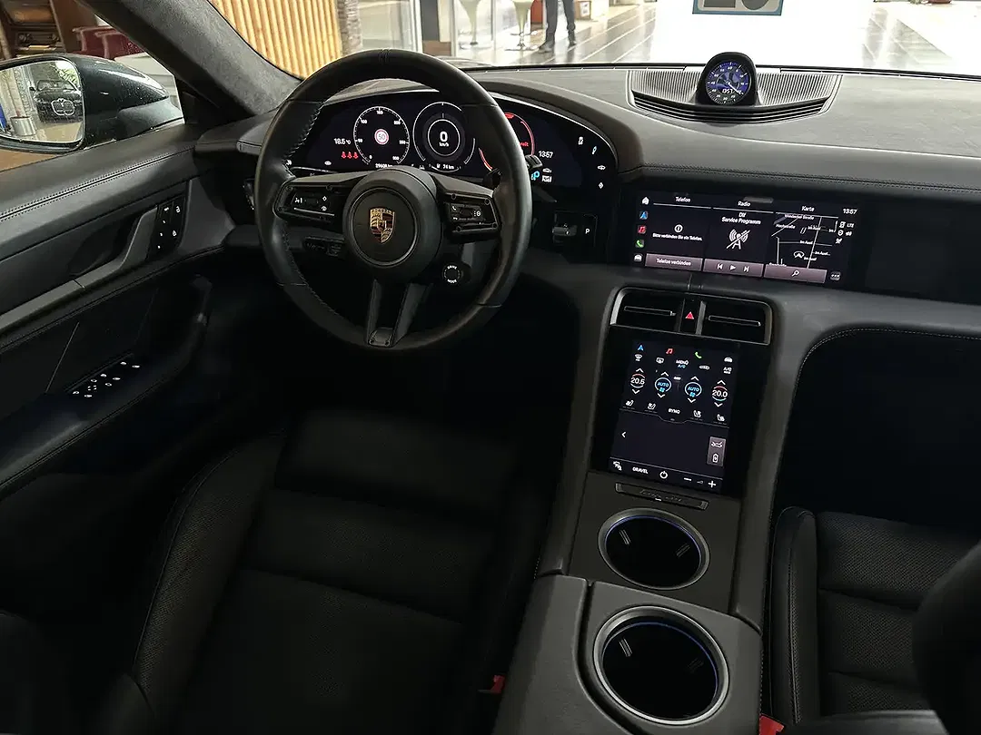 Porsche Taycan Cross Turismo - foto 15