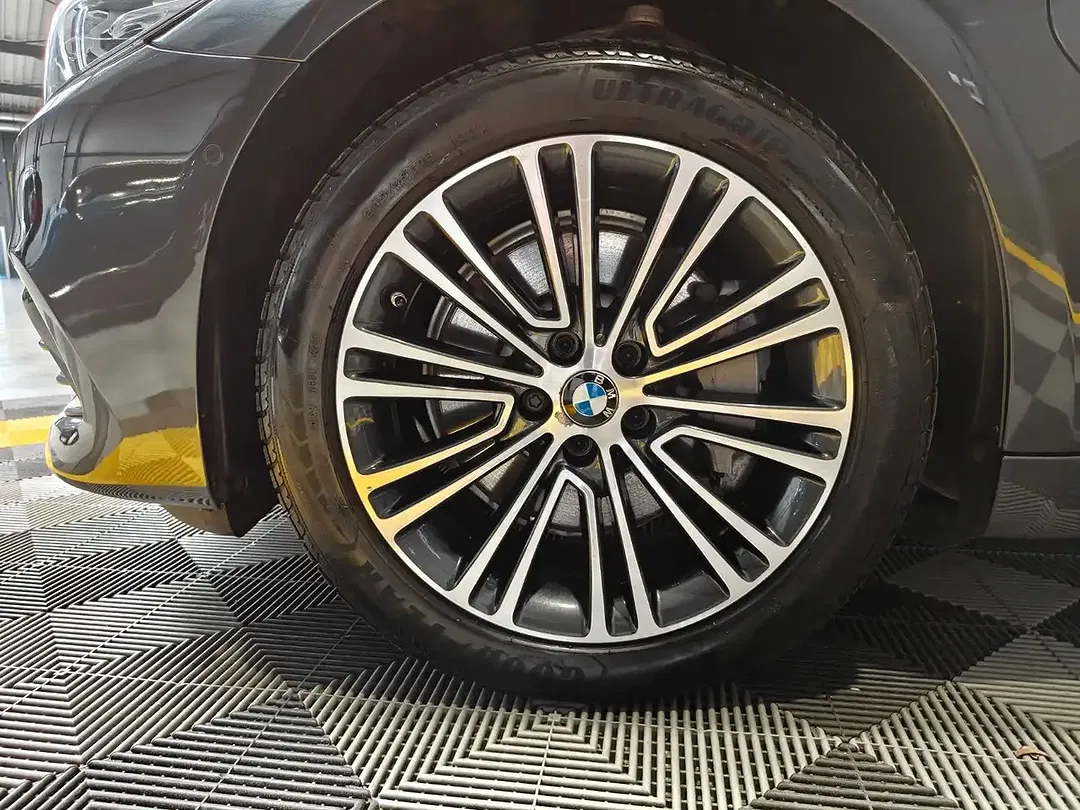 BMW 530 PHEV Sport - Thumbnail 7