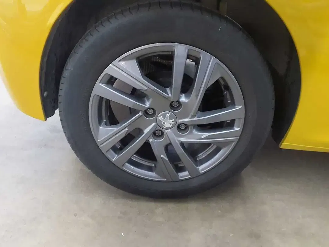 Peugeot 208 PureTech Active Pack - Thumbnail 12