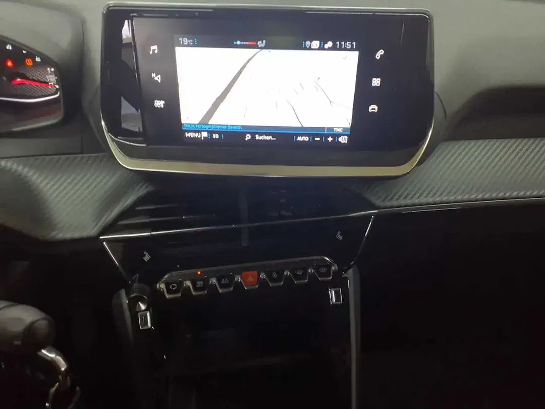 Peugeot 208 PureTech Active Pack - Thumbnail 7