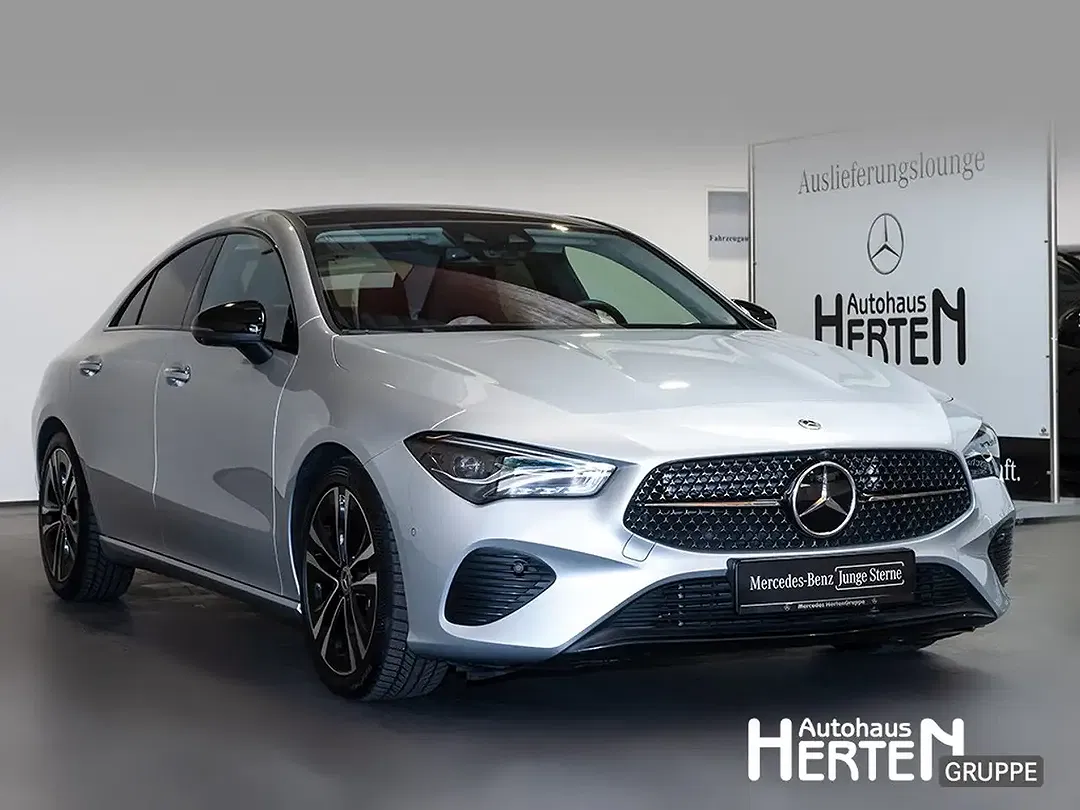 Mercedes-Benz CLA 200 Progressive Night - Thumbnail 3