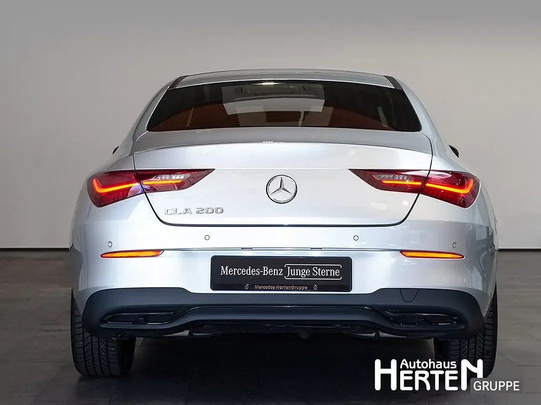 Mercedes-Benz CLA 200 Progressive Night - Thumbnail 4