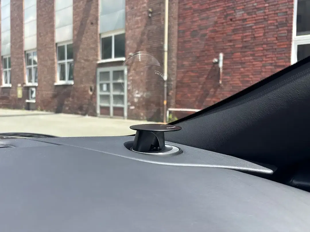 Aston Martin DBS 770 5.2 V12 Ultimate - Thumbnail 19