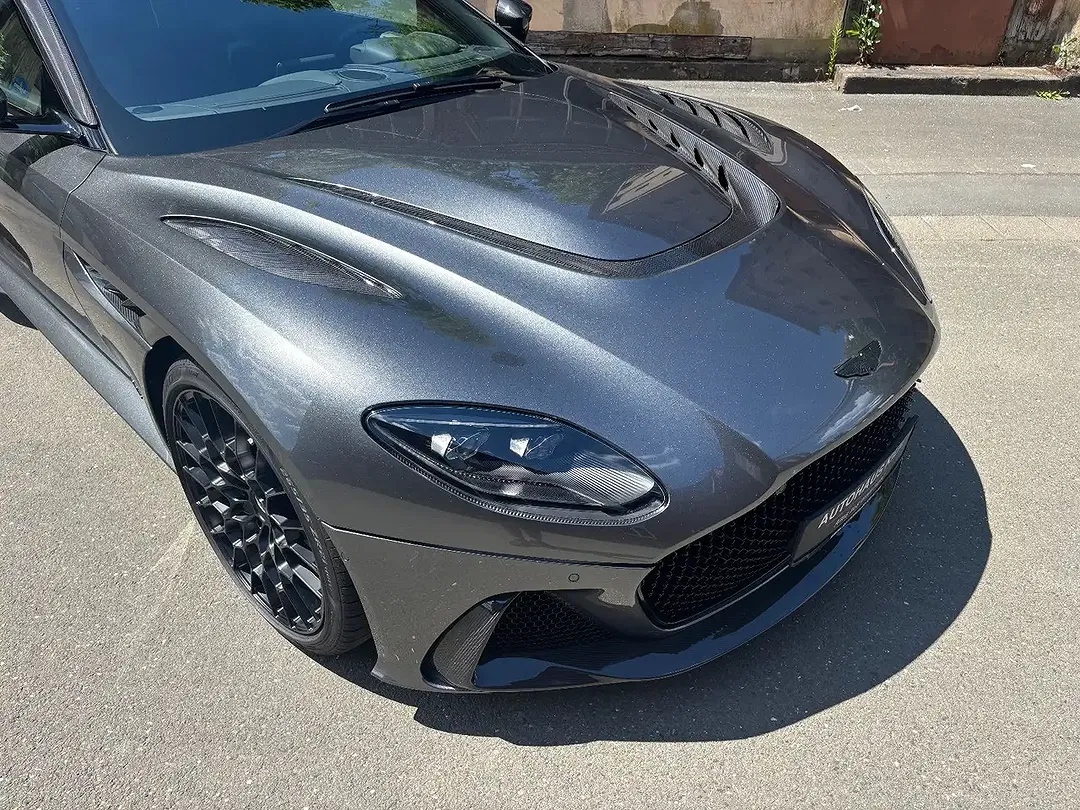 Aston Martin DBS 770 5.2 V12 Ultimate - Thumbnail 36